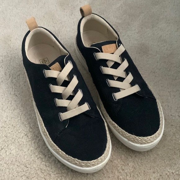 Shoes - Spenco Shoes